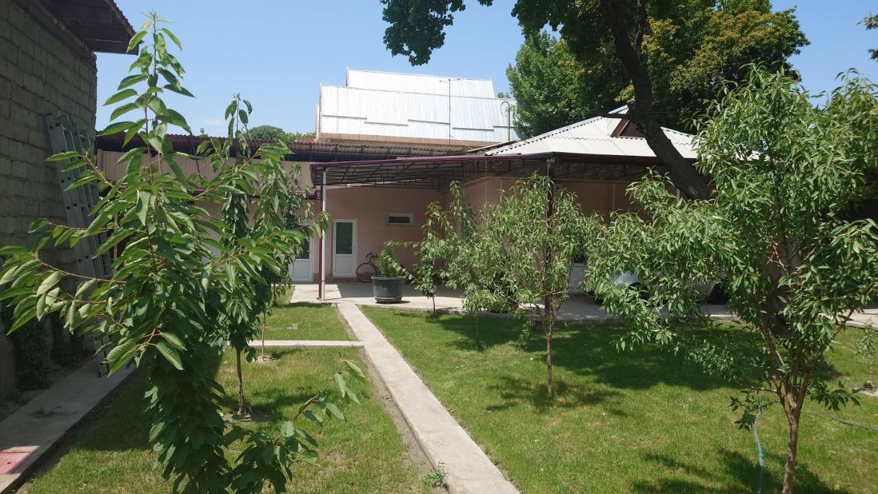 Megi Hostel Fergana Exterior photo